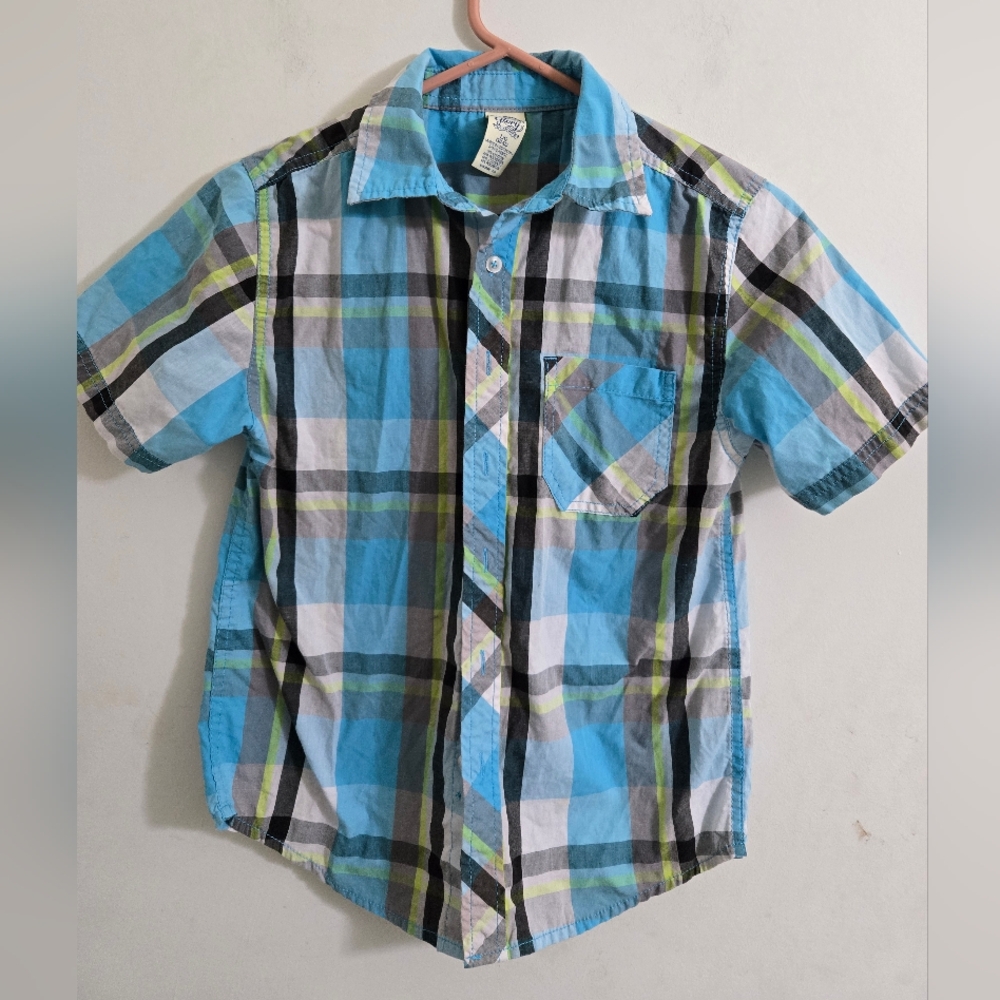 Faded Glory Boys Shirt.